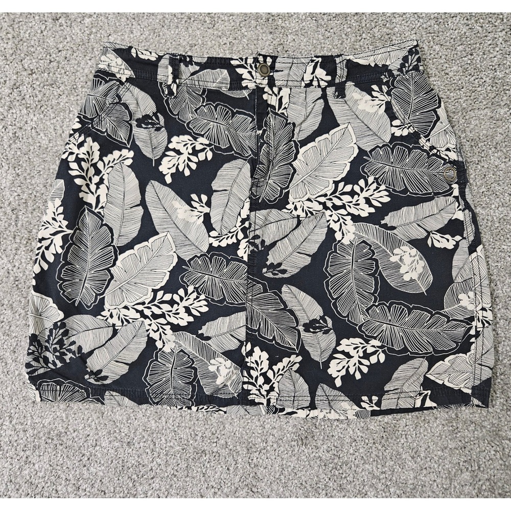 Croft & Barrow Womens Black and Cream Tropical Print Classic Fit Stretch Skort 8
